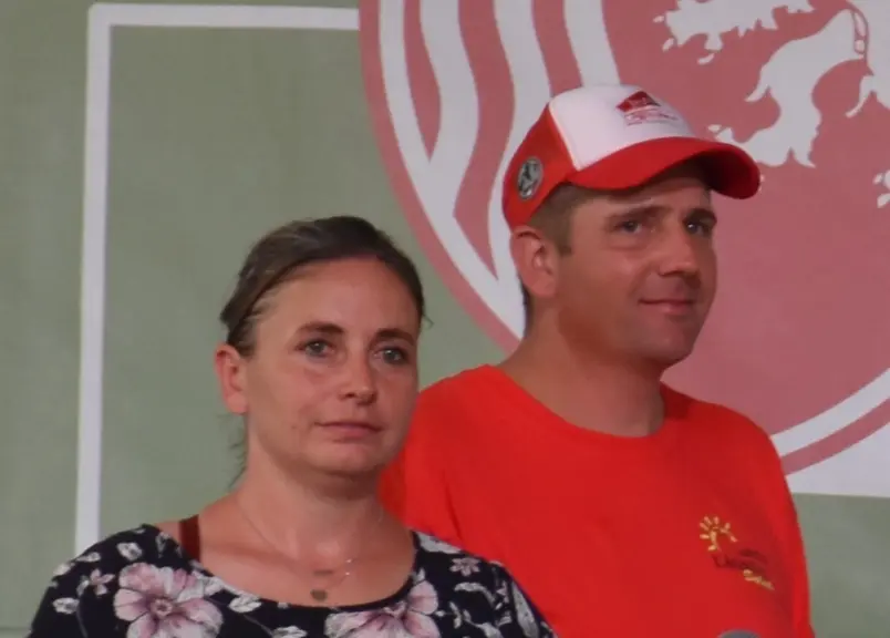 Émilie et Raphaël Eyraud, éleveurs ovins au Gaec du Champ de mouton dans les Hautes-Alpes