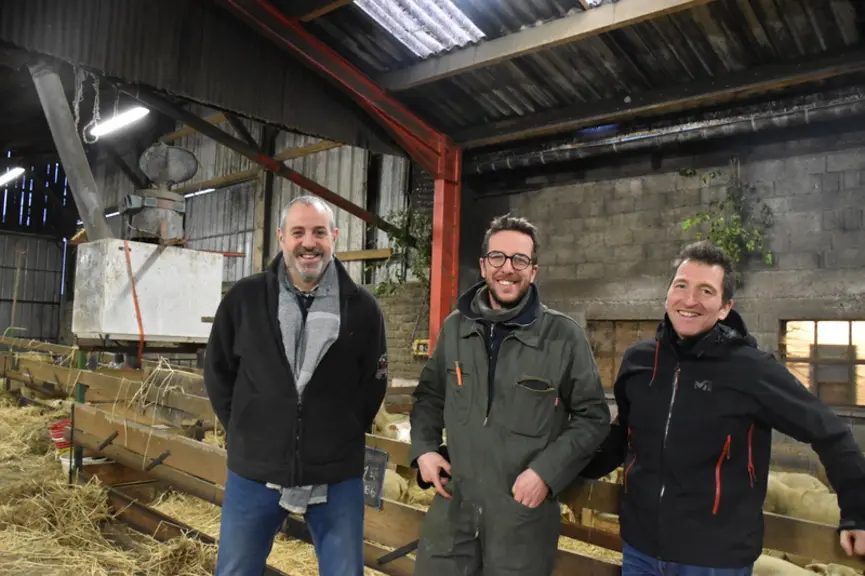 Pascal Thelmer, Maxime Pierrel et Richard Stéphane, trois éleveurs du réseau de vente en circuit court avec les grandes surfaces.