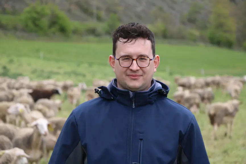 <em class="placeholder">Benoit Nougadère, Service Elevage Confédération Générale de Roquefort

</em>