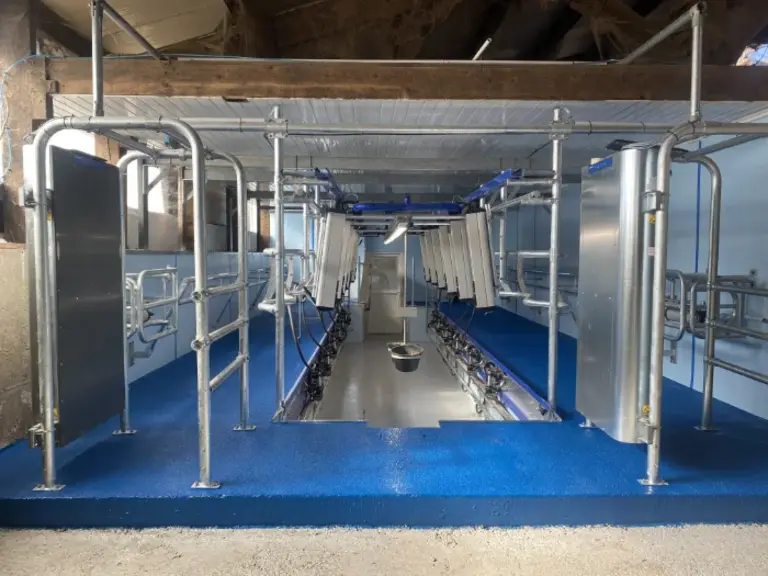 Salle de traite rénovée par Sarl Agro Résine