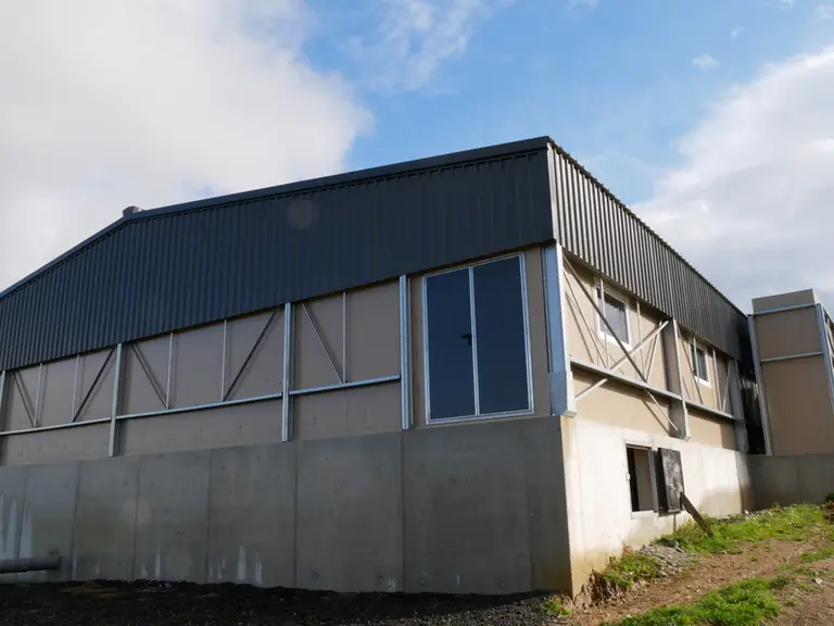 Le bâtiment est équipé d’une ventilation centralisée.
