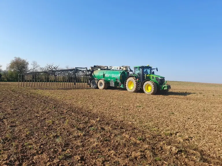 L'analyse en continu des lisiers améliore la précision à l'épandage et limite les pertes d'éléments fertilisants.