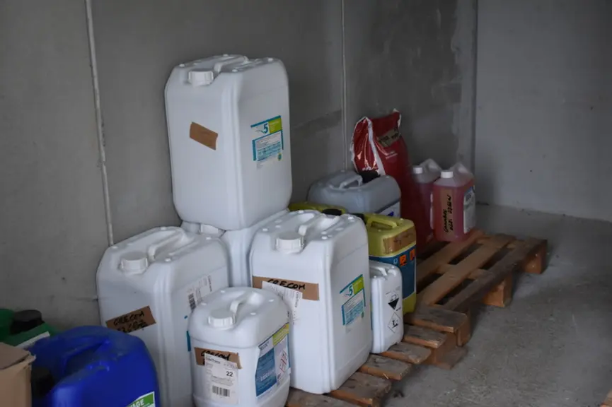 Testez vos connaissances sur la protection contre les produits chimiques en élevage de porcs