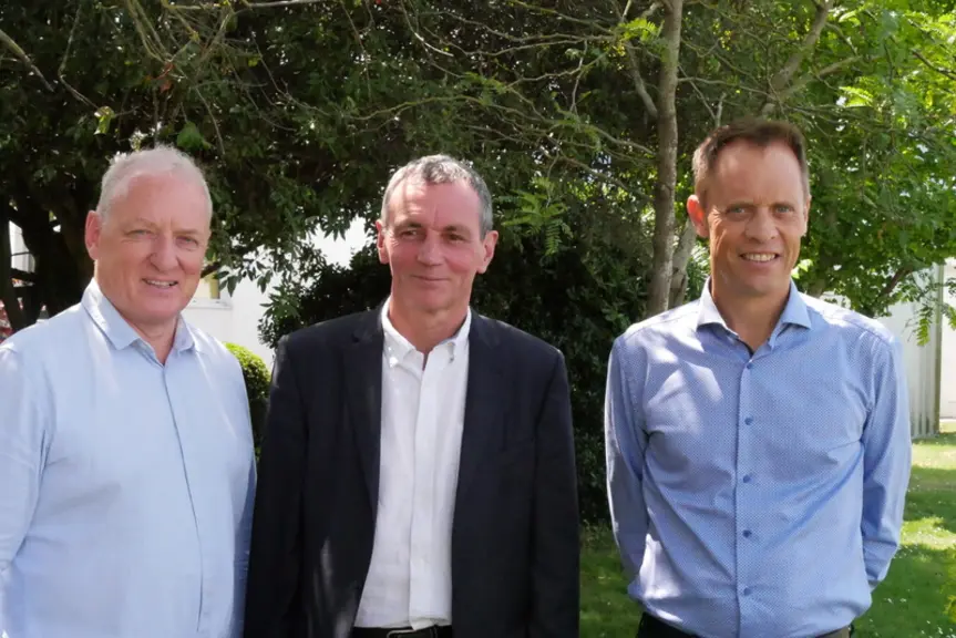 <p>Patrice Drillet, qui termine son mandat de président de Cooperl aux côtés de Emmanuel Commault, directeur général et de Bernard Rouxel, vice-présid