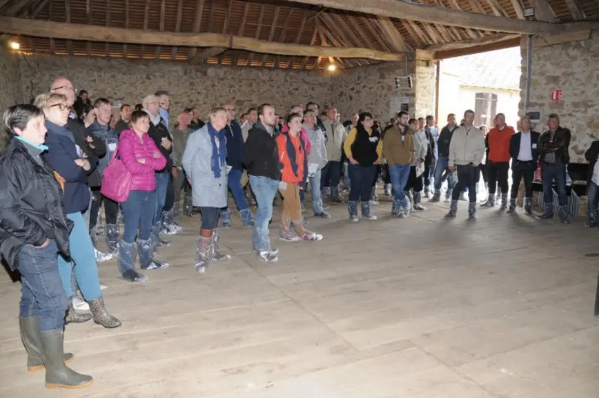 Les nombreux vétérinaires et techniciens qui participaient aux journées techniques ovines organisées par Longimpex les 15 et 16 juin à Limoges ont vis