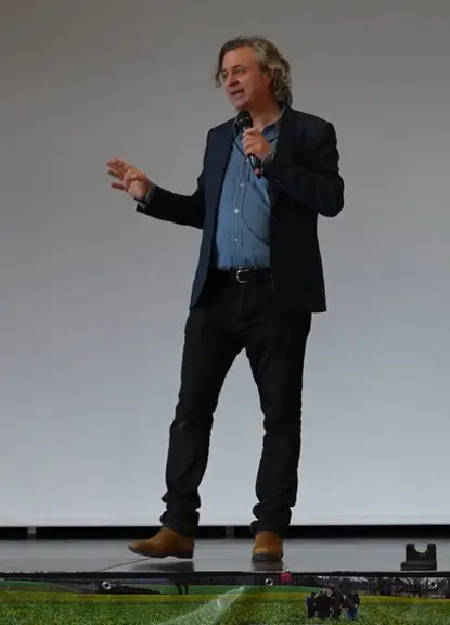 <em class="placeholder">Charles Pépin</em>