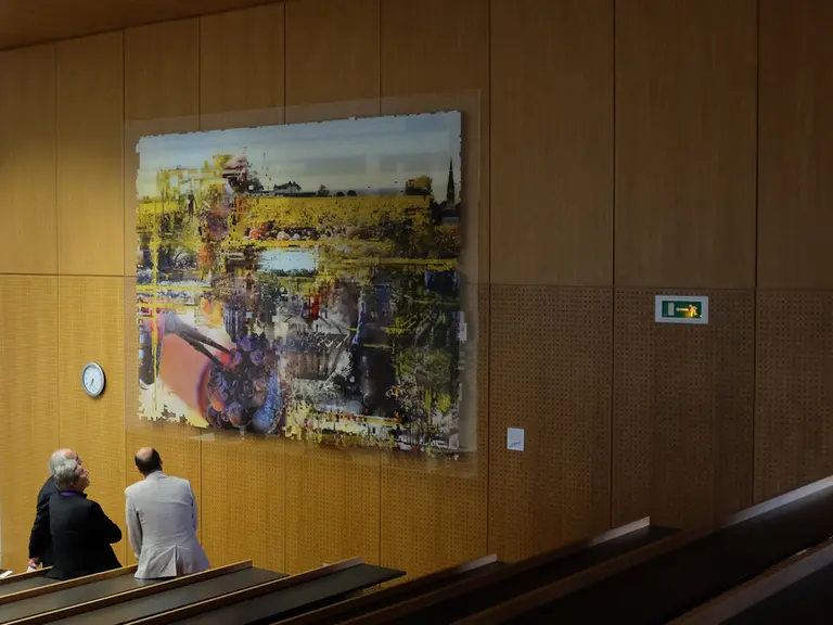 Franck Boucher a conçu son oeuvre Le Précieux pour l'amphithéâtre de l'ISVV à Bordeaux.  © F. Boucher