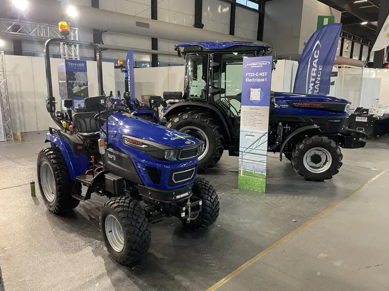 Le constructeur indien participe cette année au Vinitech et présente un micro-tracteur électrique et un tracteur étroit, inédit sur le marché français