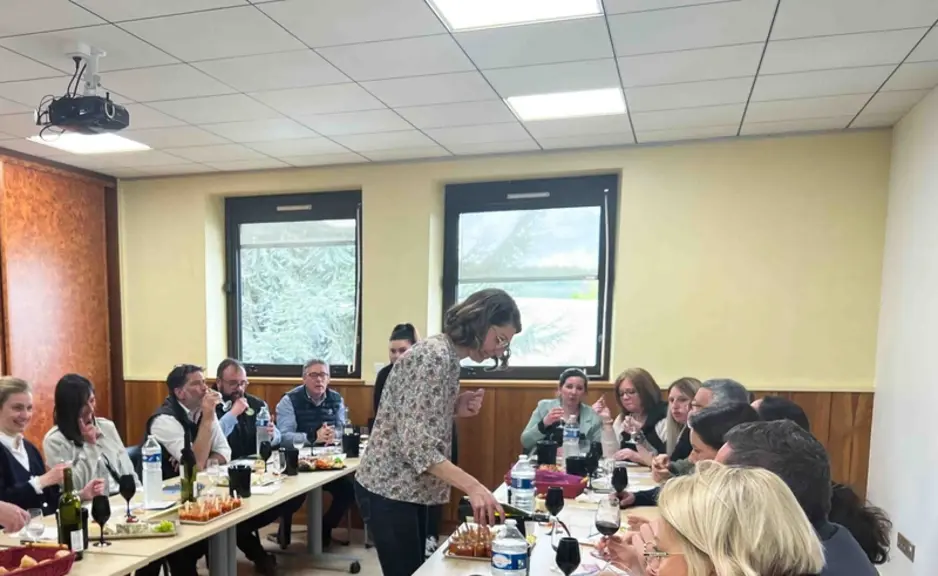 Ingrid Coiffet développe son concept auprès de petites et moyennes entreprises en recherche de moyens originaux pour développer la cohésion.