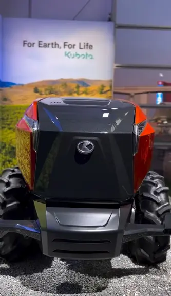 Kubota dévoile au CES 2024 à Las Vegas un concept de tracteur vignes et vergers robotisé électrique.