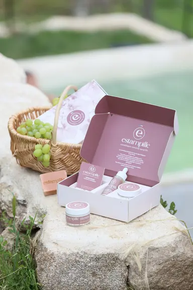 Le coffret Millésime, lancé fin 2022, contient les trois premiers produits élaborés par Estampille.
