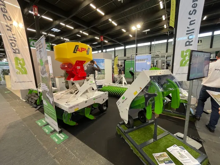 Appareil de semis Roll'n'Sem Sem présenté au Vinitech Sifel 2024