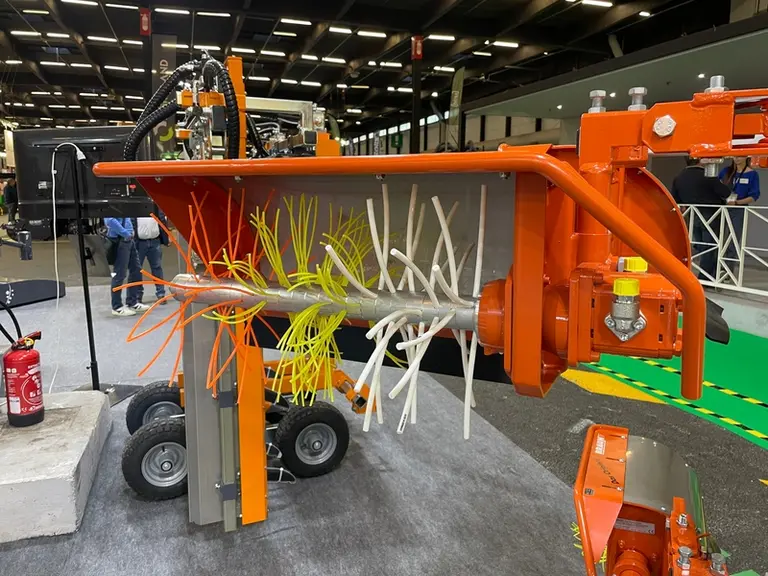 Tondeuse intercep Braun Modulclean au Vinitech 2024.