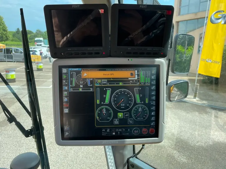 <em class="placeholder">Tracteur enjambeur Grégoire GS5 terminal Isobus I-Monitor</em>