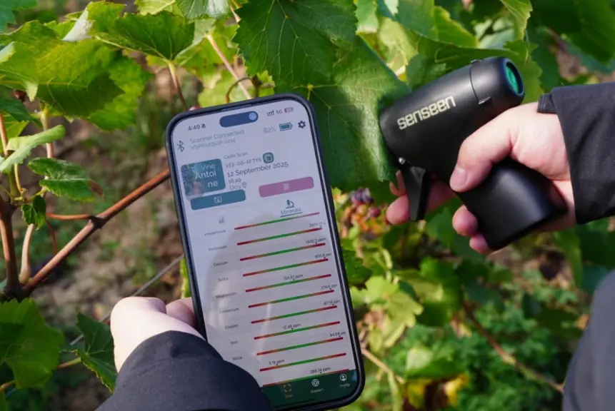 <em class="placeholder">Nutriscope de Senseen et smartphone.</em>