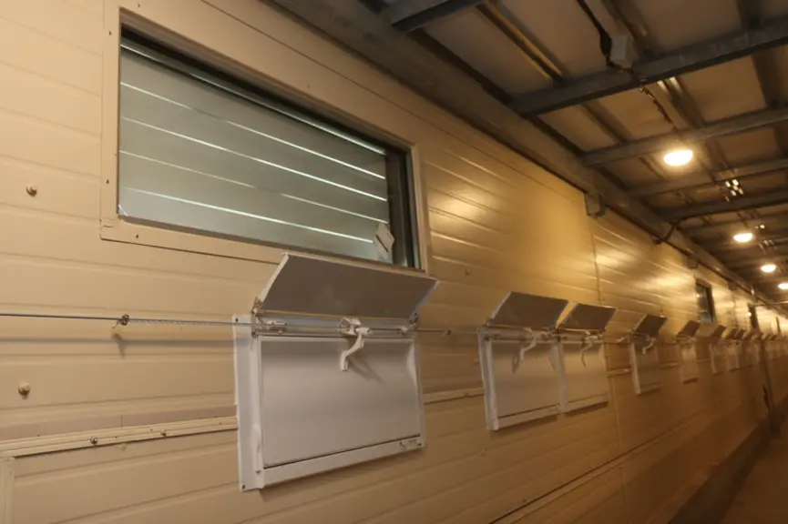 Refaire l’installation électrique (éclairage Led) et ajouter des trappes (Kan‘air et TPI) ont coûté de l’ordre de 150 000 euros.