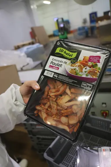 Un sachet prêt à l'emploi pour confectionner une salade au goût tikka. © P. Le Douarin
