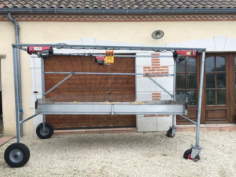 La table Darthos fait gagner du confort pour l’animal, du temps et de la pénibilité pour l’opérateur.