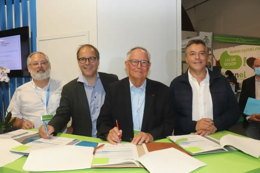 Signature du partenariat Aleph-Institut Carnot au Space le 15 septembreDe gauche à droite : Marc Danjon (directeur de l’Institut Carnot), Denis Piquer