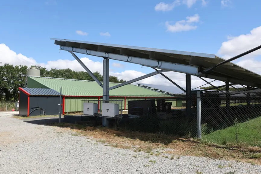 Les deux poussinières de 320 m2 accueillent du gibier et de la volaille de chair en intersaison.