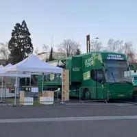 Bus de l’Agence bio à l’entrée du salon de l’Agriculture 2026.