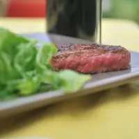 La viande dans l’alimentation durable prend en compte des approches variées : économiques, sanitaires, nutritionnelles, environnementales et sociologi