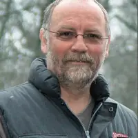 François Courouble. « Le plan de
lutte s’adapte à chaque élevage, tous les ans, et se met en place par lot d’animaux. Il fait suite à des analyses et