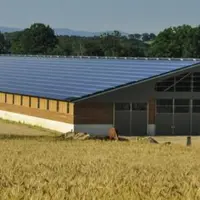 Outre leur fonction habituelle de logement, la plupart des bâtiments de demain produiront certainement de l’énergie sous une forme ou une autre. La pe