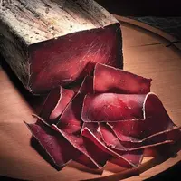 La viande des Grisons 
est la plus connue 
de toutes les spécialités carnées suisses.