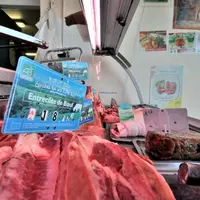 Les Français estiment en majorité qu’il est justifié de payer plus cher de la viande bio mais ce coût plus élevé constitue un frein à sa consommation.