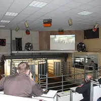 La vidéo est diffusée en salle des ventes avant les enchères, après avoir été visible sur Youtube plusieurs jours auparavant.  © S. Bourgeois