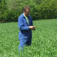 Vincent Vigier, conseiller à la chambre d’agriculture du Cantal. « L’objectif est d’implanter une culture annuelle type seigle-vesce en même temps qu’