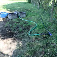 L’abreuvement dans les paddocks repose sur des abreuvoirs faciles à déplacer puis à rebrancher sur la ligne d’eau.