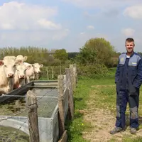 Christophe Fourrier. « L’éolienne a permis d’améliorer l’abreuvement des génisses. »