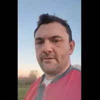 Cédric éleveur dans le Cantal excédé par les rats taupiers