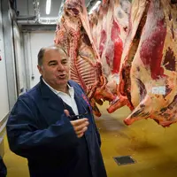 Bernard Guasch, à la tête de l'entreprise familiale Guasch et fils, spécialisée dans l'abattage, découpe et transformation de viande. La société fait