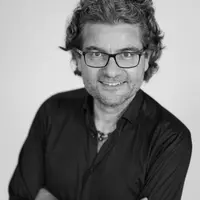 Olivier Dauvers, aussi directeur du Think-tank agroalimentaire Les Échos. « Le commerce en ligne grappille des parts du marché à la grande distributio