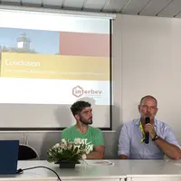 Alban Nicolas, 20 ans, jeune éleveur et Eric Le Borgne, directeur du groupement bovin d’Eureden, le 12 septembre sur le Space 2023 à Rennes.