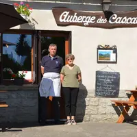 Leur challenge : concilier leur passion de cuisinier et celle d’éleveur, les clients et les vaches devant être servis à l’heure !