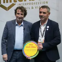 Marc Esquérré (Gault & Millau) et Emmanuel Bernard (Interbev) ont annoncé la création du trophée "Cuisine des prairies et des pâturages" au Salon de l