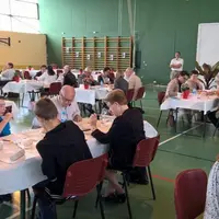 Depuis 2004, le Comité de Foire fait intervenir des jeunes collégiens comme jurés dans les concours de fromages.