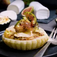 Cette mini-quiche à la bûchette de chèvre ravira vos papilles !