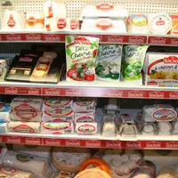 Le leader du fromage de chèvre en France augmente le prix du lait à ses producteurs.