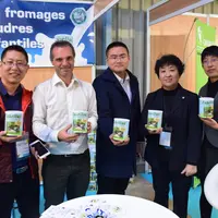 Les distributeurs chinois de la poudre de lait de chèvre sont venus en France pour découvrir la filière française lors de Cap’inov et visiter la laite