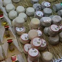 Les qualités nutritionnels des fromages fermiers évoluent dans le temps. Un étiquetage n'aurait pas été fiable.  © DR