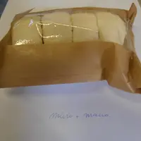 Les emballages en sac laissent les fromages respirer et montrent le produit. © S. Morge