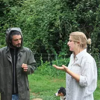 Clément et Marie travaillent ensemble sur la ferme qui appartenait aux parents de Clément. © M.-A. Batut