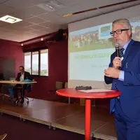 En juin 2018, Alain Lebret passera les rênes d’une coopérative qui collecte le lait de 1 300 producteurs bovins et de 500 producteurs caprins. © C. Pi