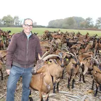 Pascal Bigot : « la vente en bio est une reconnaissance de mon mode de production basé sur le pâturage. » © V. Bargain