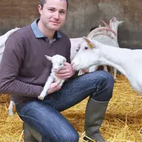 Sébastien Duboc a été salarié dans les équipements de traite, la nutrition animale et le conseil en élevage avant de s’associer pendant deux ans sur u